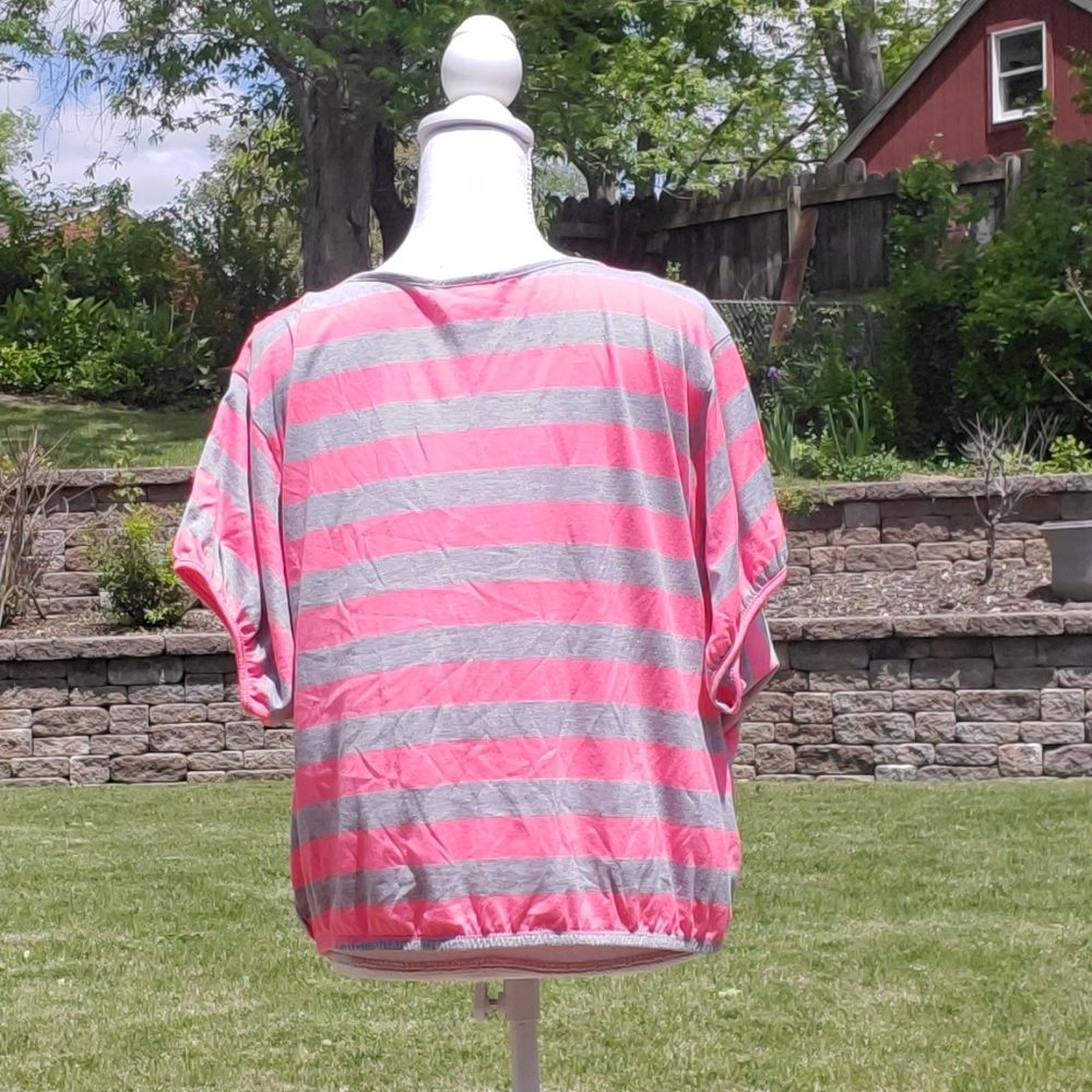 🌟 3 for $15 Deal! 🌟Weavers pink black gray silver striped blouse L - Picture 4 of 6